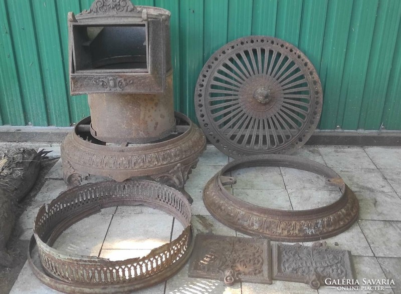 Meindlinger cast iron stove, incomplete