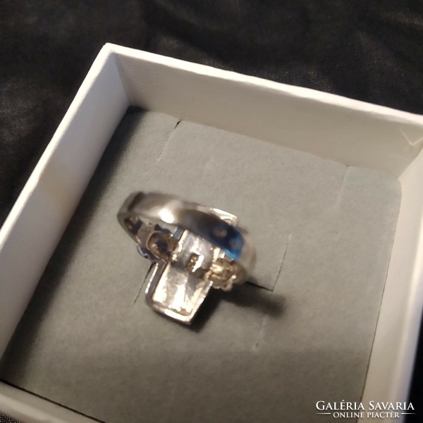 Elegáns, modern 925 ezüst gyűrű