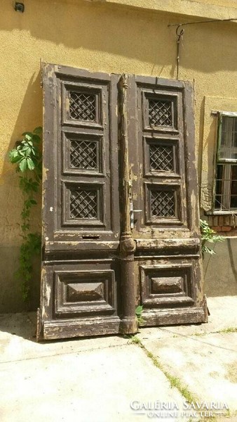 Large civilian door, gate, door of an old apartment building or institution, serious size 185x300 cm