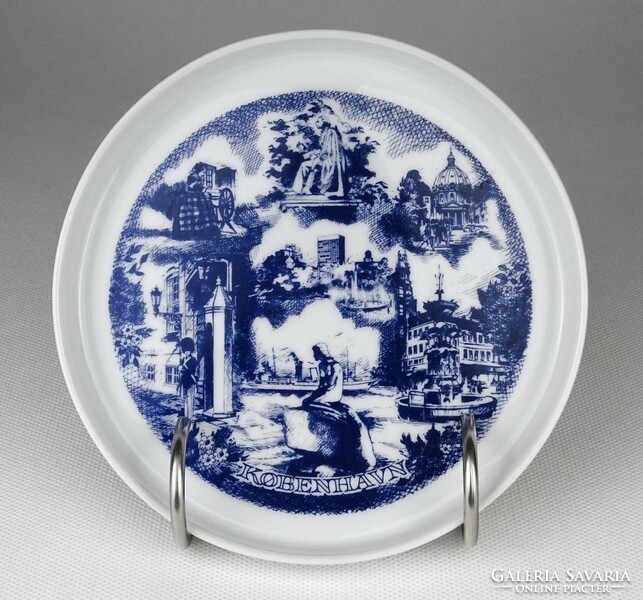 1O185 marked Danish Kobenhavn porcelain decorative plate 14.5 Cm