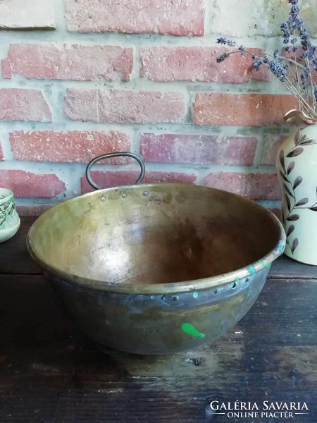 Habüst, 20. század elejei cukrász vagy otthoni használati tárgy, sárgaréz dekorációs tárgy, konyhai