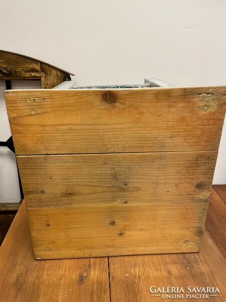 Old folk wooden hokedli, mid-20th century, seat with storage, fold-up sheet, piece with patina, renovated