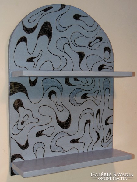 Gray patterned shelf