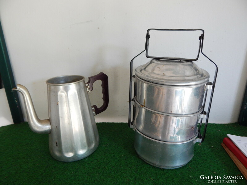 Aluminum food barrel and pourer for sale together! Sizes, 33 and 21 cm.