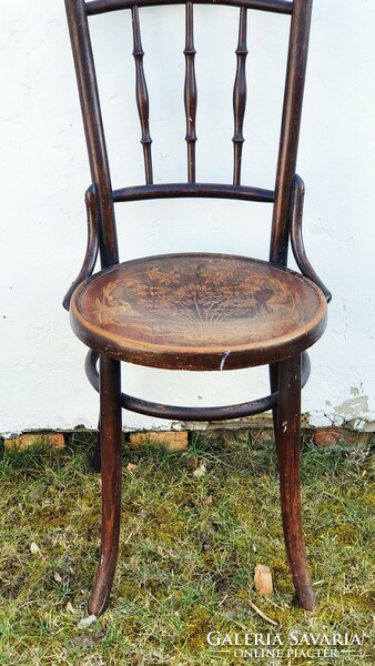 Antik Thonet szék. Gyönyörű ülőkével. felújítandó állapotban.