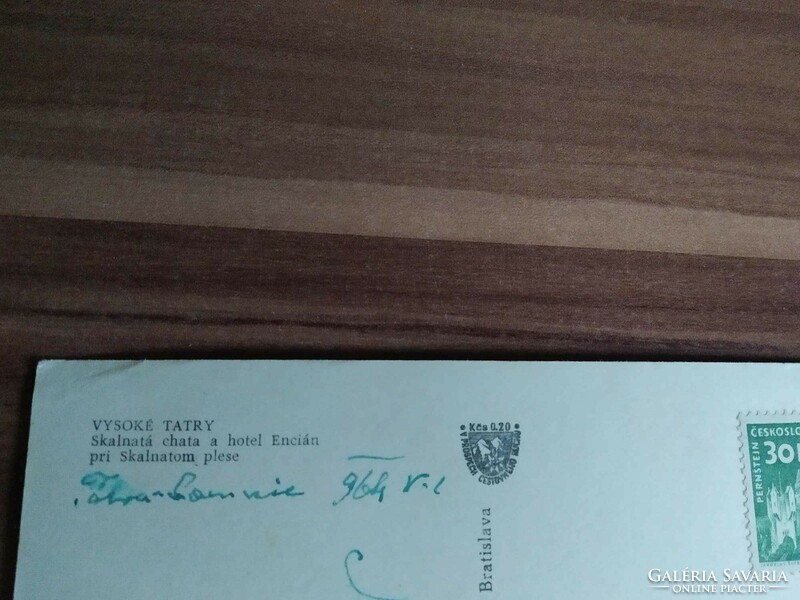 Régi képeslap,Magas Tátra, sziklás kunyhó  a Sklanata völgyében, 1964