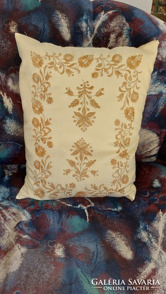 Beautiful, embroidered feather pillows small pillows plus a gift embroidered small pillow cover!