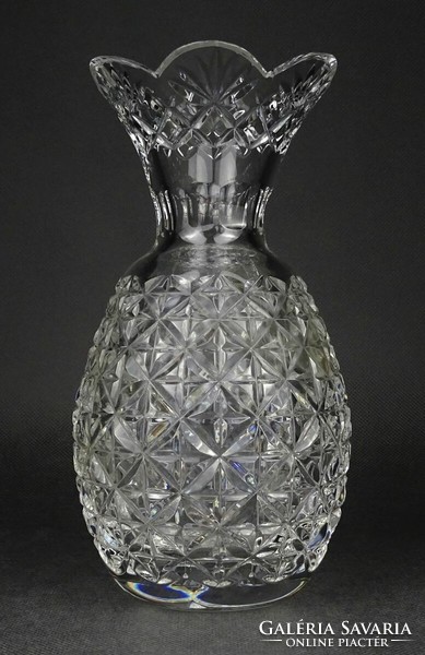 1O234 pineapple-shaped cut crystal vase 21 cm