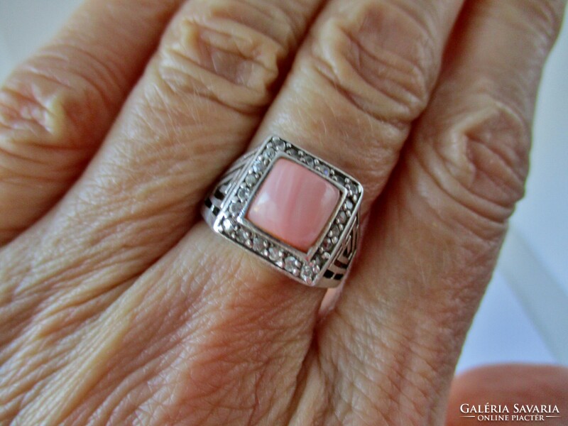 A beautiful silver ring with a beautiful rhodochrosite stone