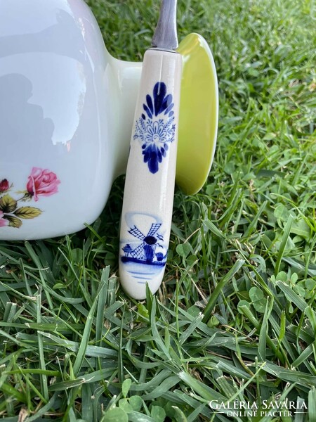 Dutch porcelain handle slicer nostalgia peasant village decoration