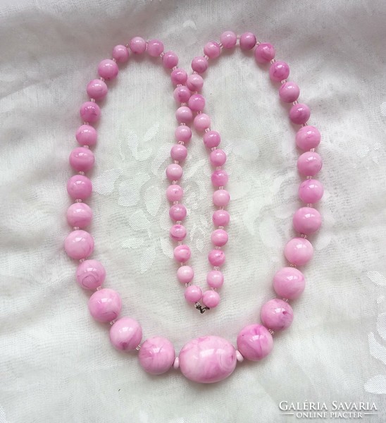 Retro rózsaszín gyöngysor nyaklánc 76cm