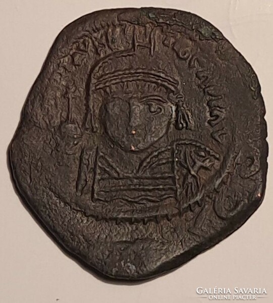Large Byzantine follis : maurice tiberius.
