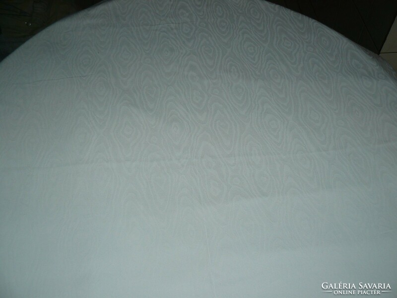 Beautiful white damask bedding set