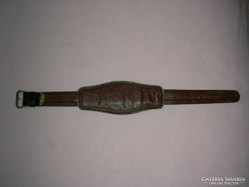 Retro leather watch strap