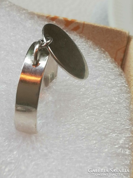 Mutatós masszív ezüst gyűrű