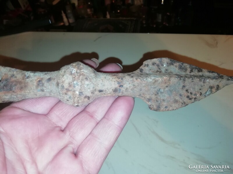Antique spearhead in the condition shown in the pictures