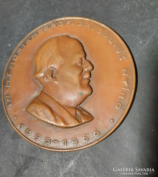 Gyula Nyírő: in memoriam prof. Julius the shearer - original, unmarked bronze plaque, 139 cm