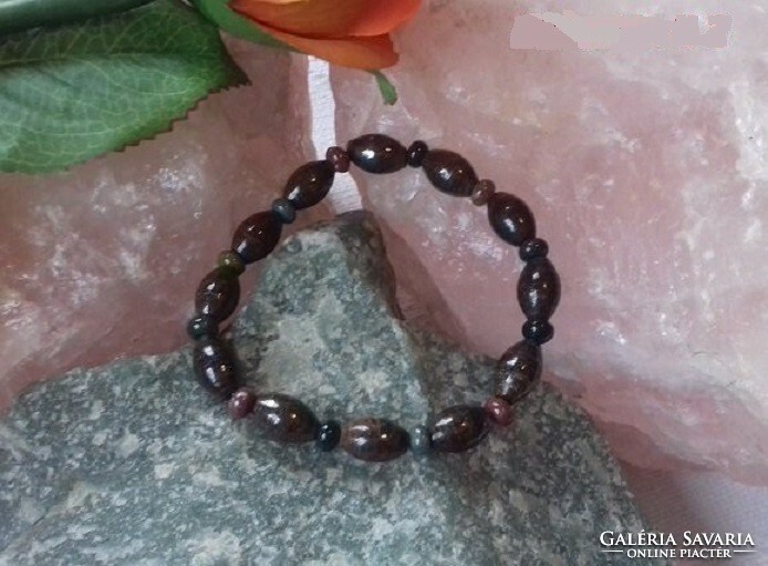 Real term. Bronze bracelet with smaller Indian agates, topaaa, 8mm