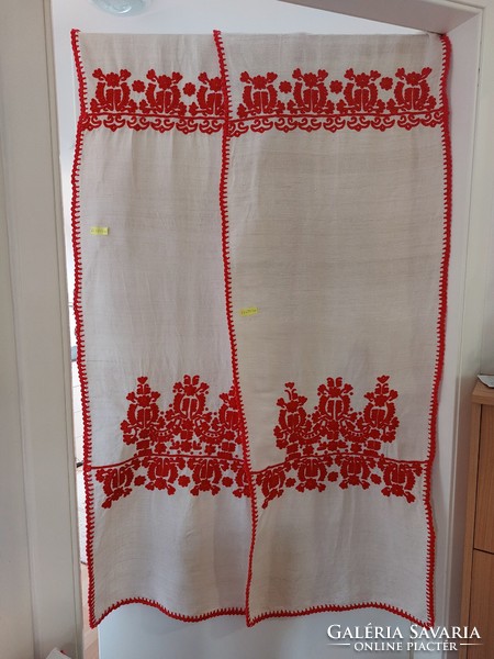 Kalotaszeg written drapery: 2 side scarves (63 cm x 230 cm) and 1 cross scarf 50 cm x 175 cm