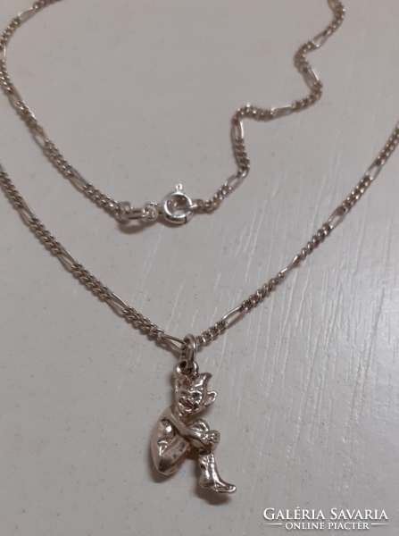 Nice condition 925 hallmarked necklace with a silver lucky elf pendant in good condition