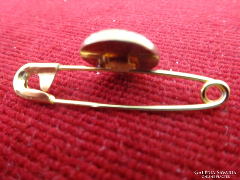Gold-plated pin from the 70s, length 4 cm. Jokai.