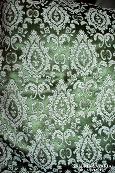 Selyembrokát régi anyag , drapéria , terítő , zöld alapon mintás 660 x 125 cm ~ 8m2