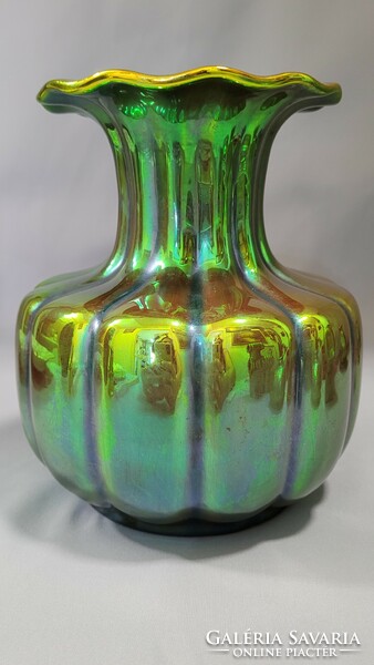 Zsolnay eozin-glazed large fluted vase