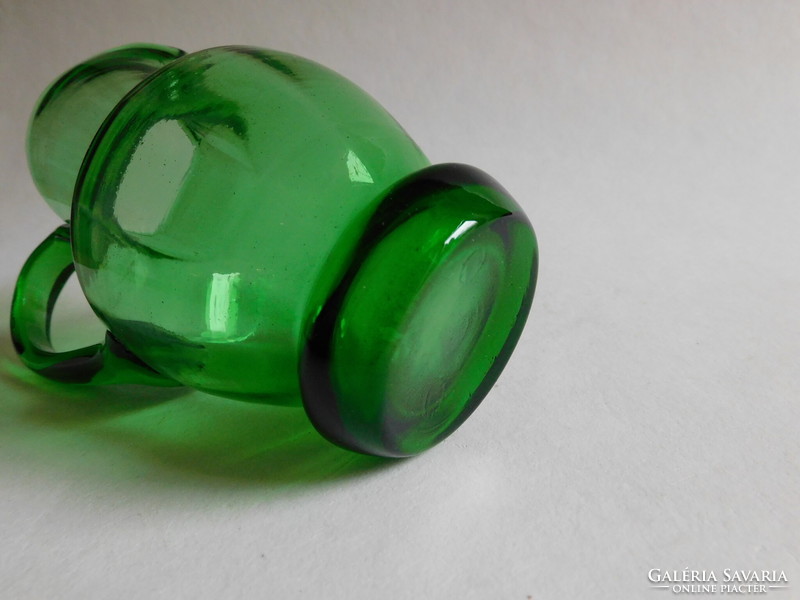 Régi zöld üveg kiöntő 2.5 dl