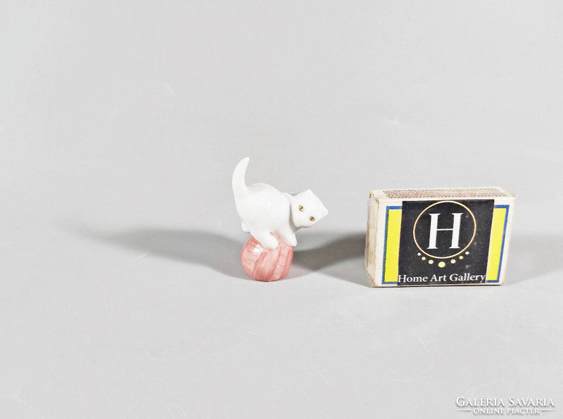 Herend, small white cat, miniature hand-painted porcelain figurine 5.4 Cm, perfect! (I211)