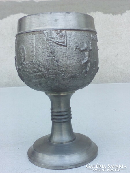Belly cup made of tin - indicated