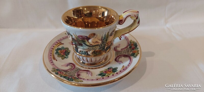 R. Capodimonte beautiful figural painted porcelain cup with gilt interior and base