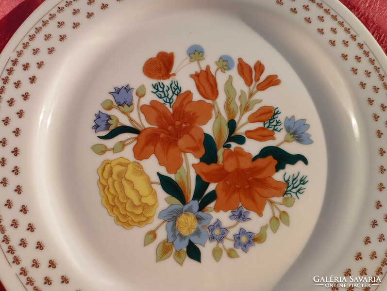 Gyönyörű virágmintás porcelán nagy lapos tányér, Kahla