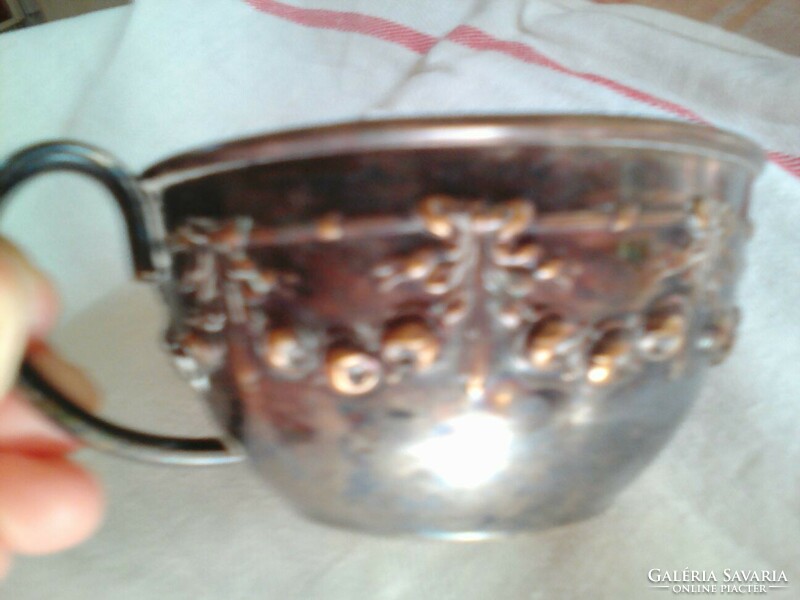 Other antiques, antique metal cups