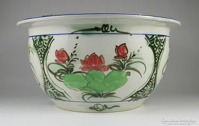 1O341 large hand-painted ceramic bowl 19 x 37 cm