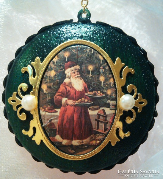 Special Christmas tree decoration