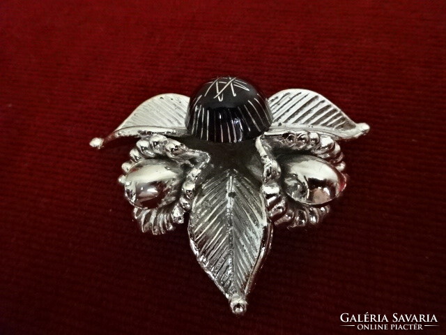 Silver-plated brooch from the 70s, size: 6.2 x 4.5 cm. Jokai.