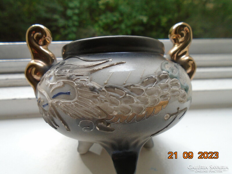 Hand-painted incense burner, convex dragon patterns, with foo dog on the lid, on 3 legs