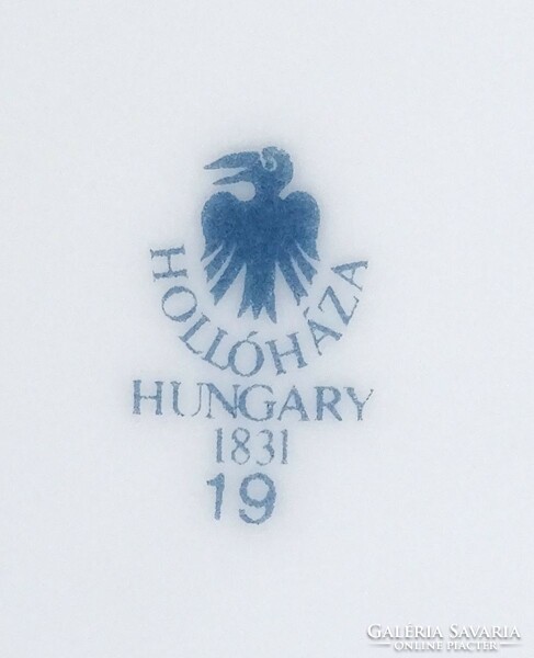 1O368 Jurcsák László Hollóházi porcelán bonbonier 15 cm