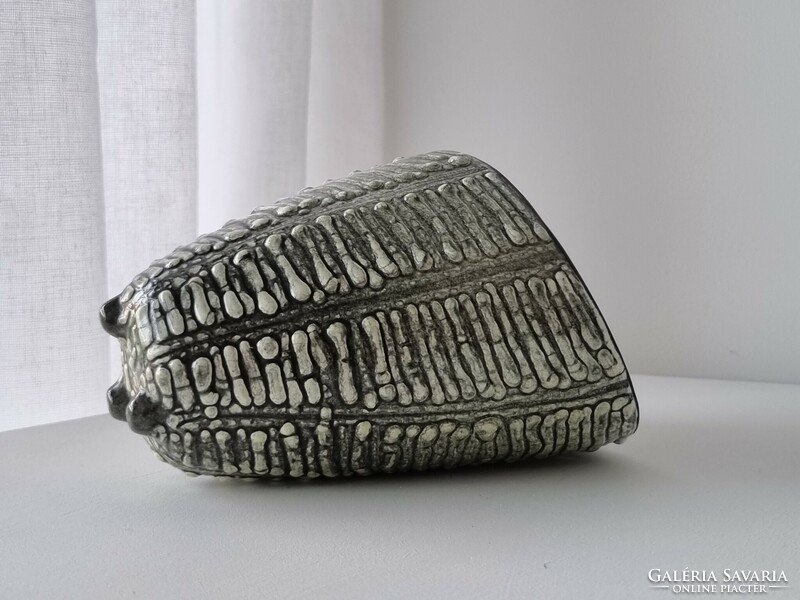 Gorka industrial wall ceramic bowl, modern piece with a plastic pattern