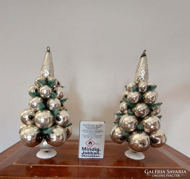Régi üveg karácsonyfadísz karácsonyfa alakú nagy üvegdísz