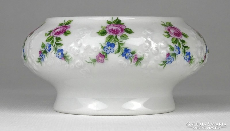 1O427 old wallendorf porcelain ring holder with flower decoration