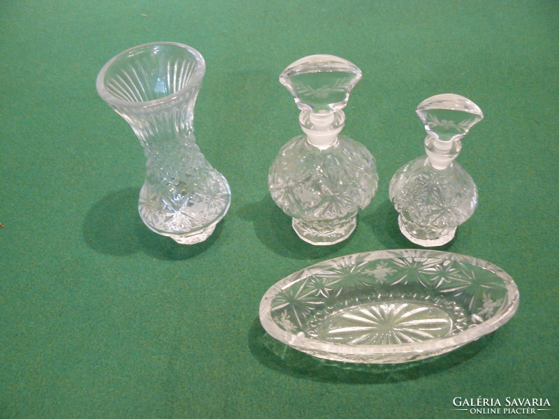 Set of polished table glass with floral pattern