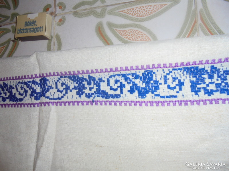 Old home-woven towel, decorative towel with crochet decoration