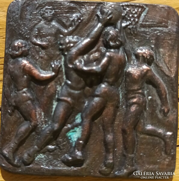 Bronz plakett - ókori labdázók - jelenetes bronz kép