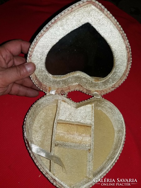Antik szív alakú bársony -selyem tükrös pipere / ékszertartó doboz a képek szerint