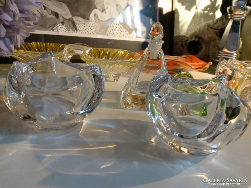 In a pair, 2 beautifully shiny, thick glass crystal candle holders, a bowl