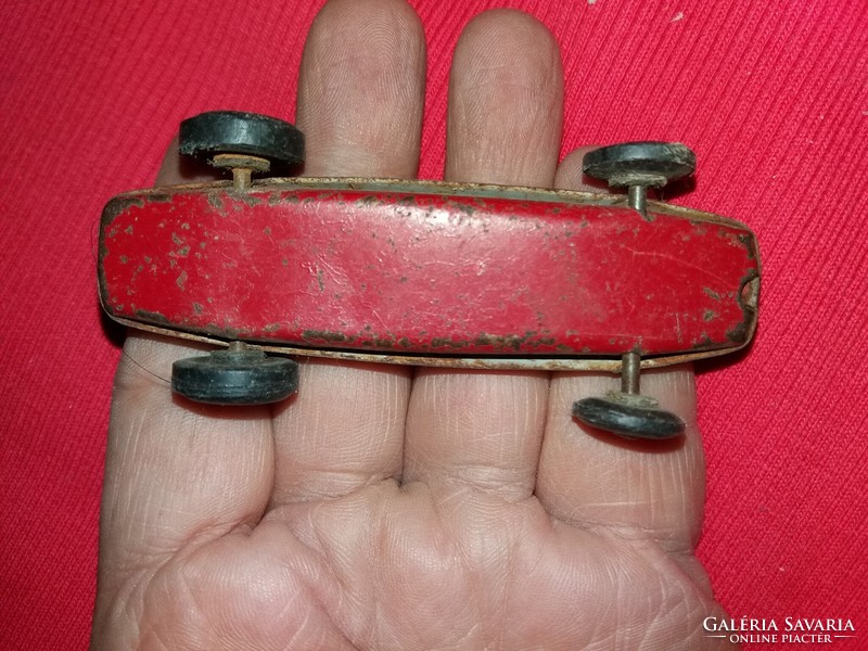 Small metal sheet metal car from an old sheet metal factory, according to the pictures, 8 cm