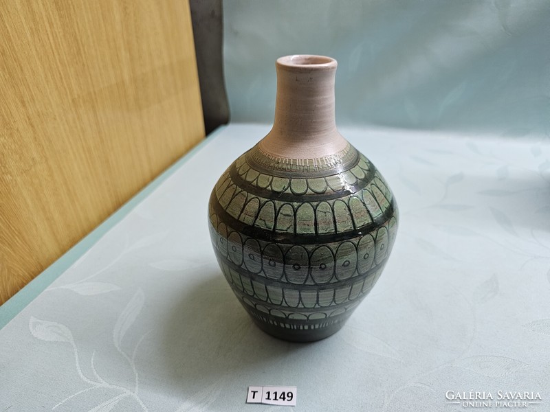 T1149 ceramic vase 21 cm
