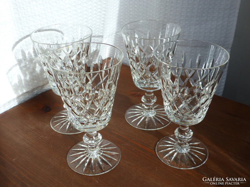 4 crystal glasses in perfect condition