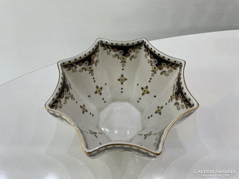 Zsolnay sissy patterned star bowl designed by Anna Surányi porcelain decorative bowl centerpiece